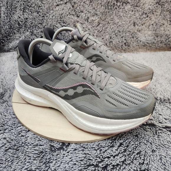 Saucony Shoes - Saucony Tempus Gray Running Shoes Sneakers Women's Size 10.5
